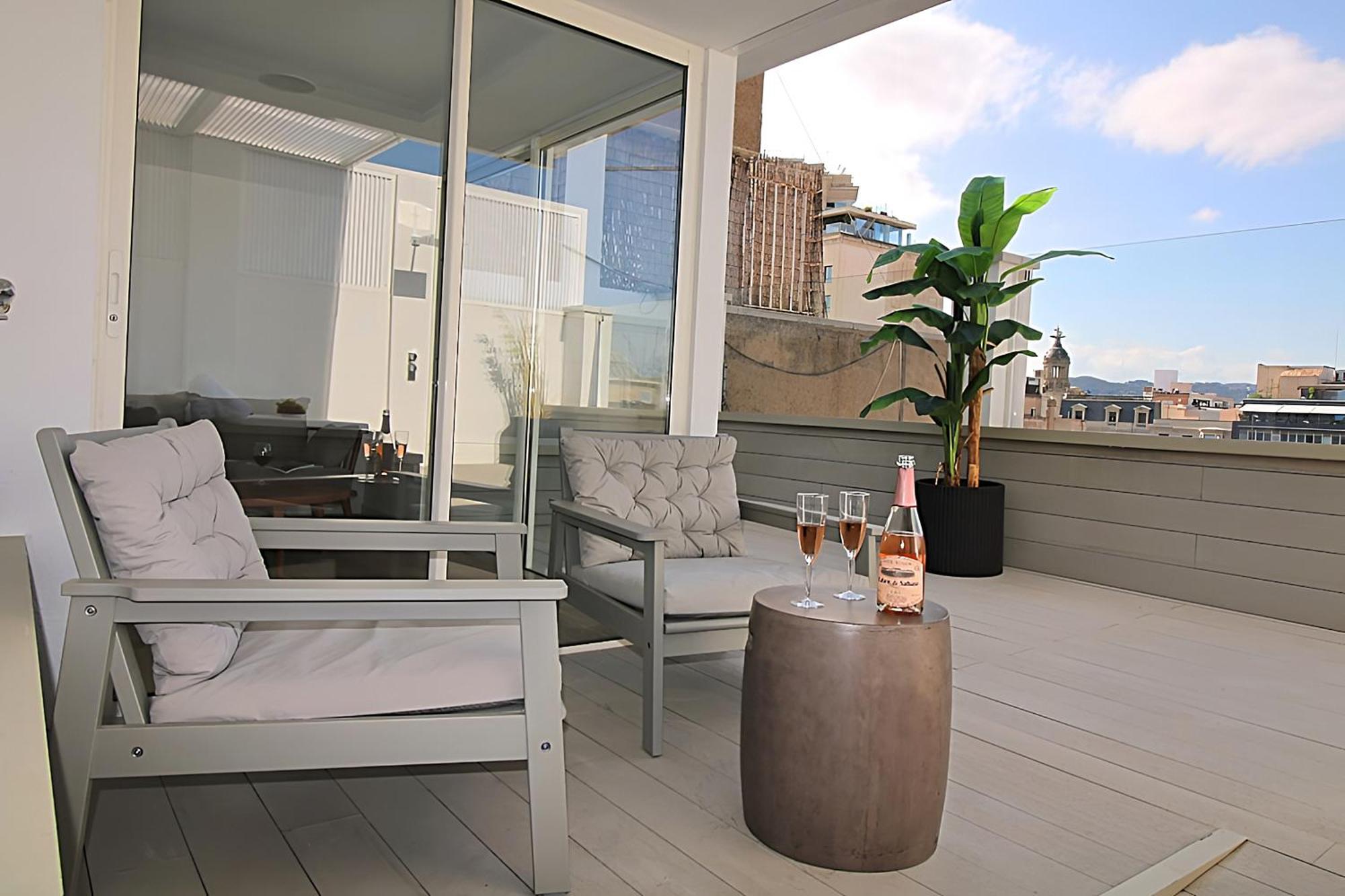 Penthouse With Jacuzzi On The Terrace Appartement Barcelone